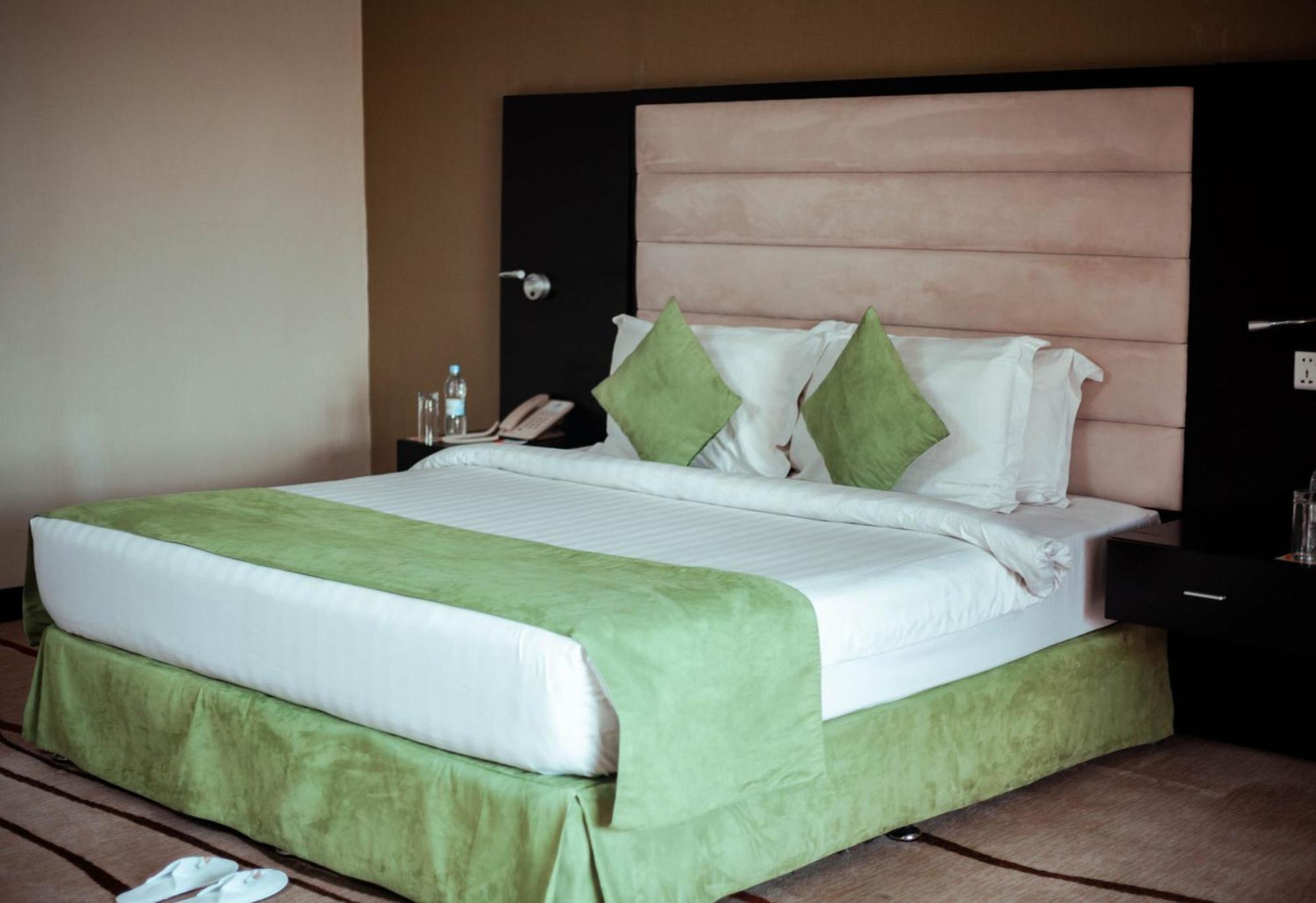 Crossroads Hotel Blantyre Esterno foto